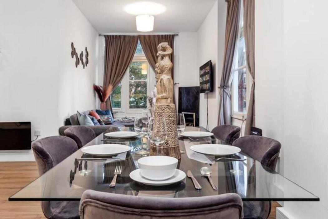 Апартаменты Majestic 2 Bedroom In Knightsbridge Kb70 Лондон